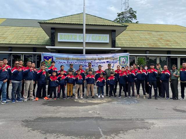 Tim Karate Korem 041/Garuda Emas Bengkulu di Kejuaraan Karate Piala Pangdan II/Sriwijaya