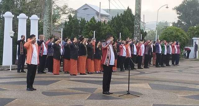 Pemkot Ambon Gelar Upacara Dan Tabur Bunga