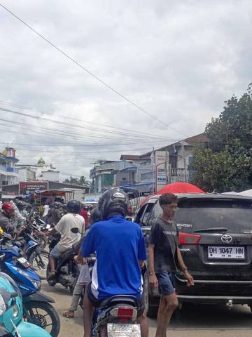  Pasar Baru Atambua Ramai di Kunjungi Masyarakat