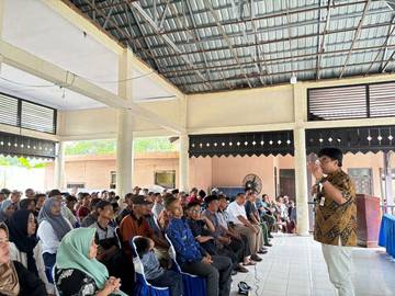 OJK Bersama Komisi XI DPR RI Berikan Penyuluhan Waspada Pinjol Ilegal