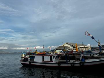 Pondok Nelayan Lempasing, Restoran Seafood di Pinggir Pantai