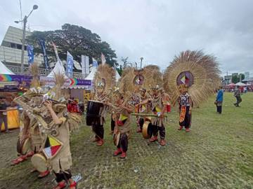 Karnaval Budaya Topeng K-Fest 2024