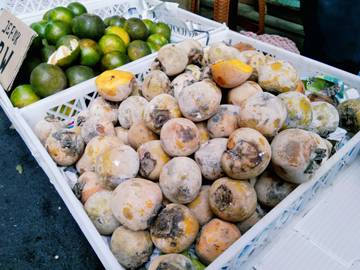 Jual Beli di Pasar Tengah, Bandar Lampung Menarik