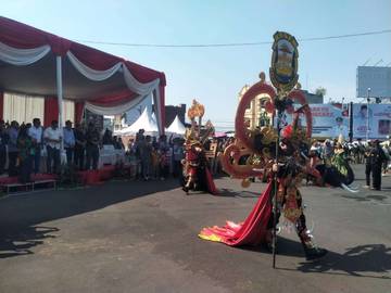 Street Festival Kendaraan Hias Parade Budaya Daerah