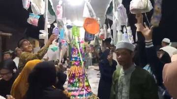 Antusias Warga Bandar Lampung Gelar Tradisi Grebeg Maulud