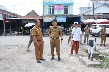 Pemkab Lampung Tengah Tinjau Lokasi Banjir Pasar Bandar Jaya