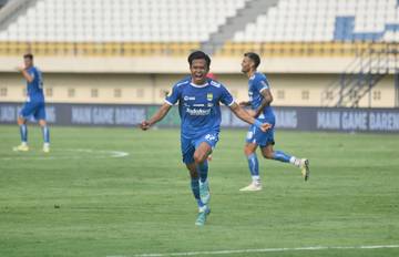 Liga 1: Persib Kalahkan Persebaya 2-0