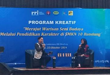 Dialog Program Kreatif, Tampilkan SMKN 10 Bandung