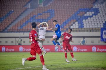 Liga 1: Persib Ditahan Imbang Semen Padang