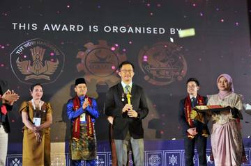Guru Asal Singapura Raih Juara 1 KHDA 4th