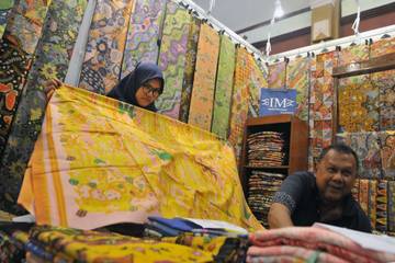 Festival Batik dan Tenun di Bandung