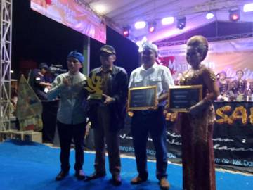 Disdikbud Subang Hadirkan “Manglean Sekar Petetan”.