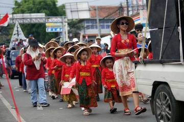 Semarak Karnaval Kemerdekaan di Parongpong