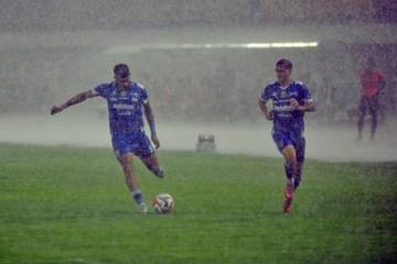 Eliano Reijnders dan Thom Haye Debut Bersama Persib