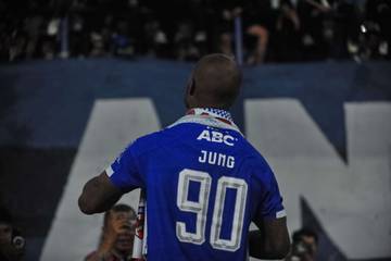 Usai Kalah, David dan Ciro Sapa Hangat Bobotoh