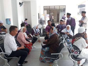 PJ Gubernur Jawa Barat Sidak Kesiapan Calon Jemaah Haji 