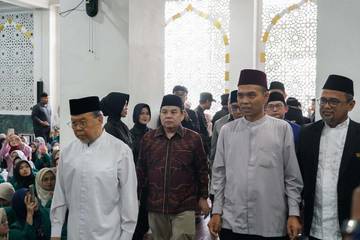 Kuliah Umum UAS di UIKA Soroti Akhlak Mahasiswa