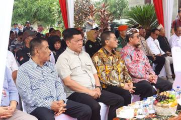 Pemprov Jabar Tanam Sorgum di Kabupaten Cirebon