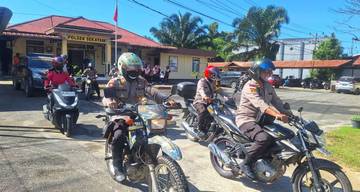 Polsek Sekayam Patroli Jarak Jauh ke Desa Perbatasan