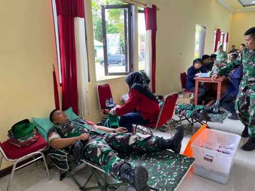 TNI Kodim 1204/Sanggau Donorkan Darah