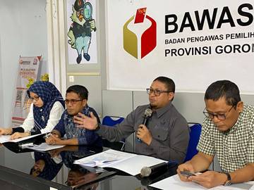 Konferensi Pers Bawaslu Provinsi Gorontalo Soal Daftar Pemilih