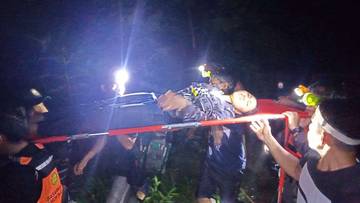 Proses Evakuasi Tim Penyelamat 10 Mahasiswa UNG