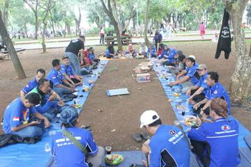 Paguyuban Wong Kebumen (PWK) Adakan Kopdar di Monas