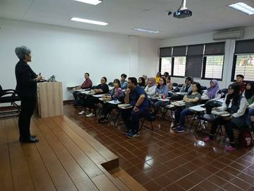 16 Tahun Berkarya Membawa Perubahan dalam Pendidikan Bahasa