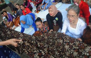 Komunitas Bakul Budaya Rayakan Hari Batik di Universitas Indonesia, Depok