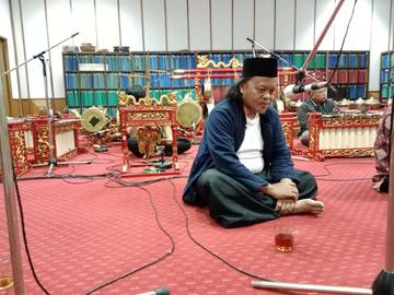Apresiasi Budaya Jawa RRI Jakarta, Edisi Kamis 17 Oktober 2024