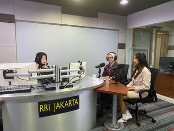 Mau Cantik? Yuk, Gunakan Kosmetik yang Aman!