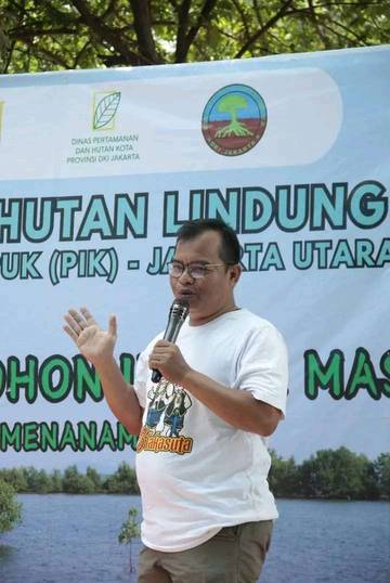 Paguyuban Perantau Purbalingga,(Papeling) Adakan Penanaman Bibit Mangrove