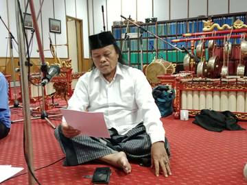 "Serat Wulangreh" Tema Yang Dibahas dalam Apresiasi Budaya Jawa