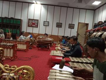 Bala Guplak, Kembali Lakukan Latihan Karawitan Rutin