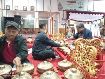 Dua Paguyuban Wong Ngapak Di Jakarta Adakan Latihan Karawitan