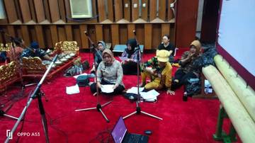 ABJ : Ambil Tema Pelestarian Pengembangan Budaya Jawa