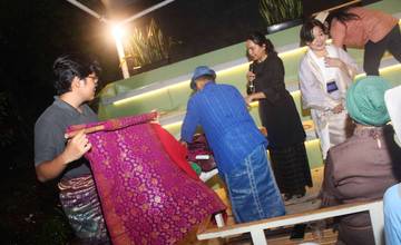 Serambi Disertasi Hidupkan Warisan Songket Serumpun