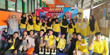 Yayasan Rumah Semut AnNaml  Gelar Aksi Belajar Menulis