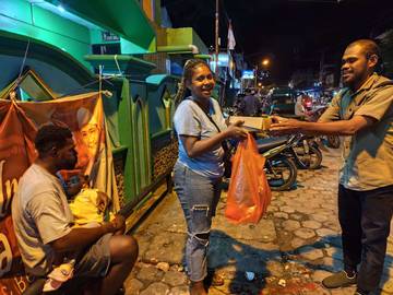 Semarak Ramadan, Pertamina vs Komunitas Berbagi Sahur On The Road