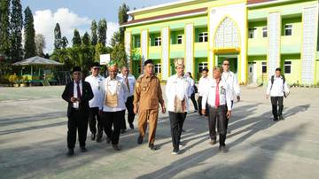 Hadir di Papua, Irjen Faisal Beri Semangat Kepada Para Pelajar