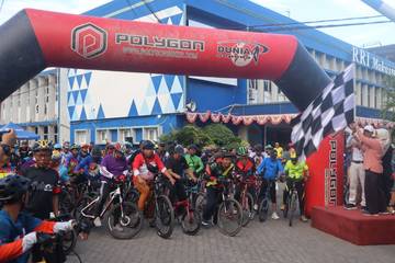 Fun Bike RRI Makassar Sambut HUT RRI Ke-79 Tahun