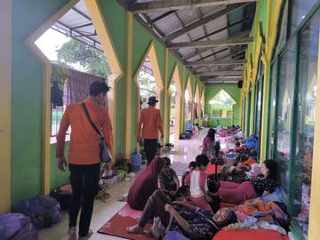 BPBD Pantau Warga Terdampak di Lokasi Pengungsian Kecamatan Manggala