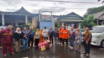 Dinsos Makassar Distribusikan Bantuan Bagi Korban Angin Puting Beliung di 2 Kelurahan