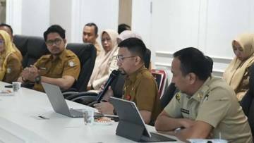 Walikota Makassar Gelar Rapat Evaluasi Kinerja OPD