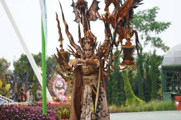 Pemenang Baloga Fashion Day Season 2 Carnival Costume Competition 