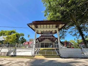 Objek Wisata Religi di Pulau Mansinam