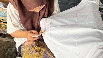 Membatik Menjadi Salah Satu Jurusan di SMKN 5 Mataram