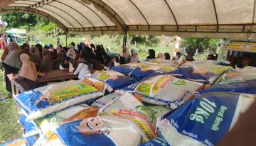 Pasar Murah Perum Bulog Meulaboh
