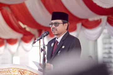 Guru Berprestasi di Aceh Barat Dapatkan Penghargaan