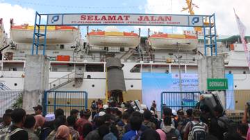 Suasana Arus Mudik di Pelabuhan Sampit Kalimantan Tengah